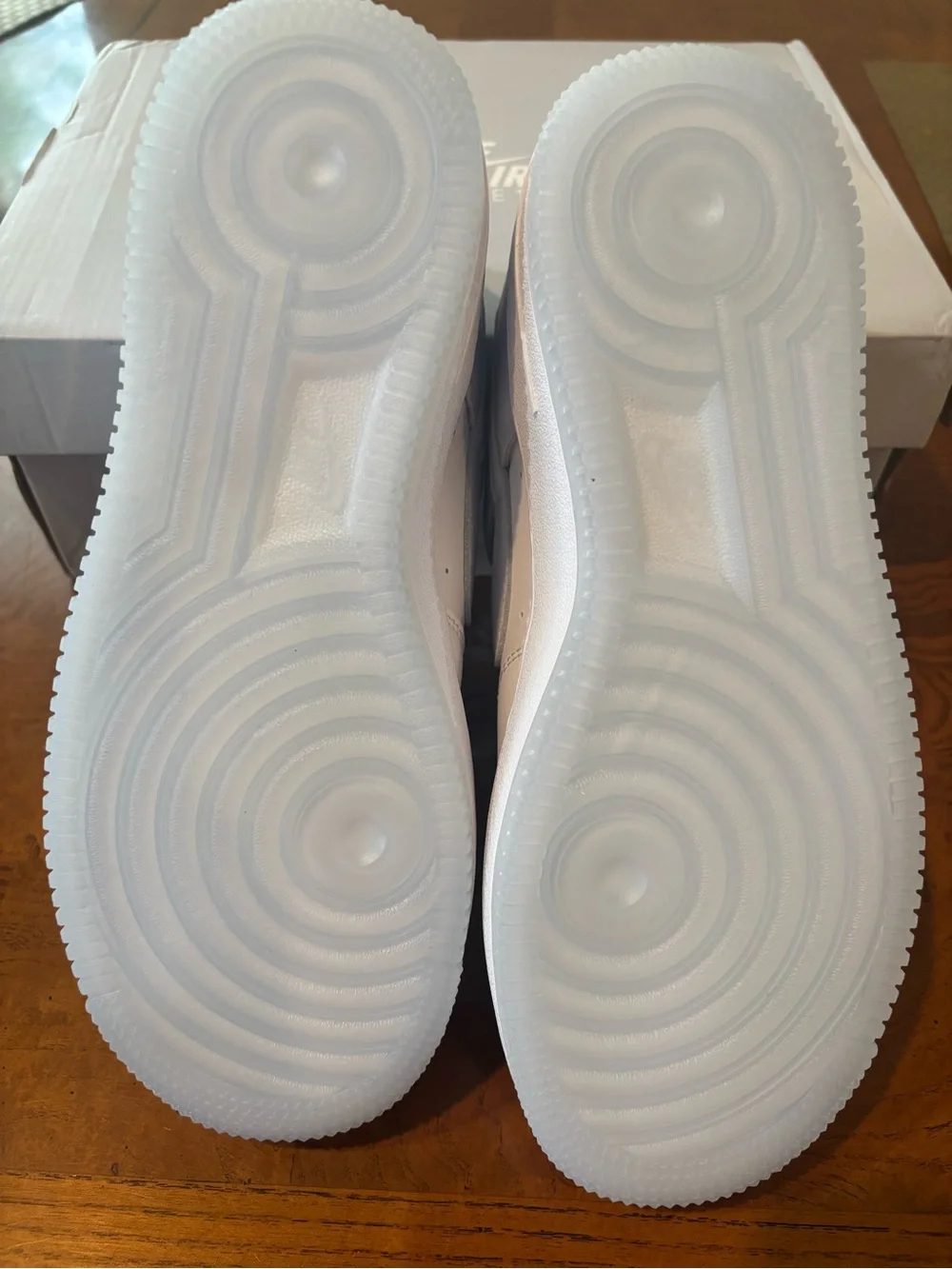 Air Force 1 BG NWT Size 5.5Y White-Blue Tint